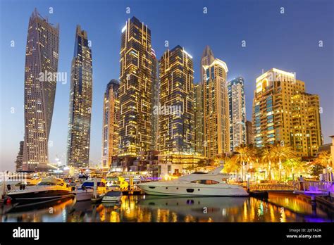 Dubai Marina and Harbour Skyline Architecture Luxury Vacation in Arabia ...