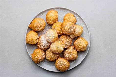 Easy Classic French Beignets Recipe