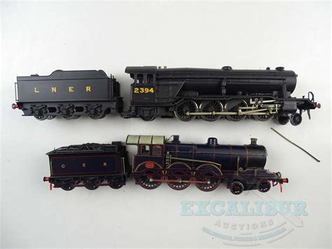 Lot 291 - A pair of kit built OO gauge