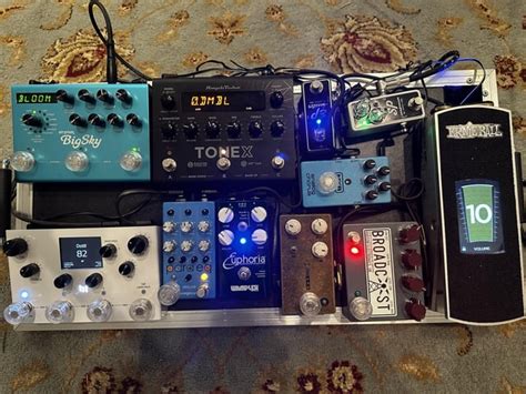 Board update: added a Tonex and switched the pedal order around : r/guitarpedals