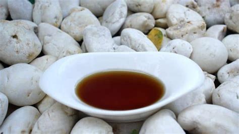 White Soy Sauce Substitute (13 Alternatives To Use)