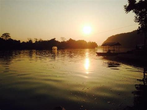 Phewa Lake, Nepal - Bring a book! - Picture of Phewa Tal (Fewa Lake), Pokhara - TripAdvisor