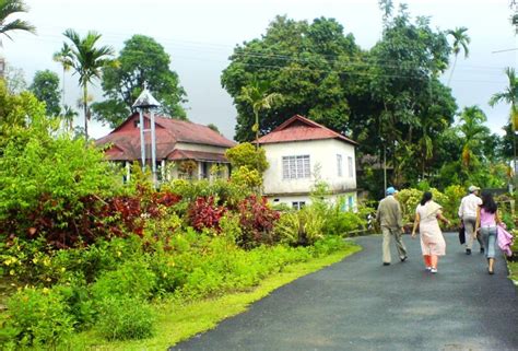 Mawlynnong Village India is the cleanest village in Asia | Horn Necklace