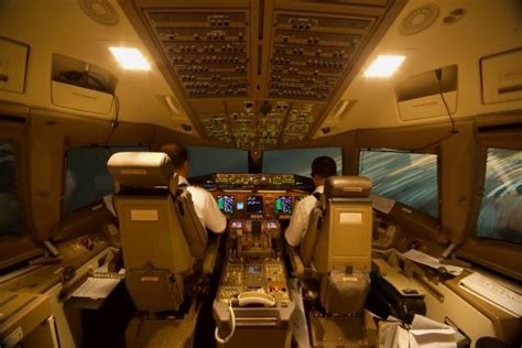 Boeing 777 cockpit | Aviation image, Aircraft photos, Boeing 777