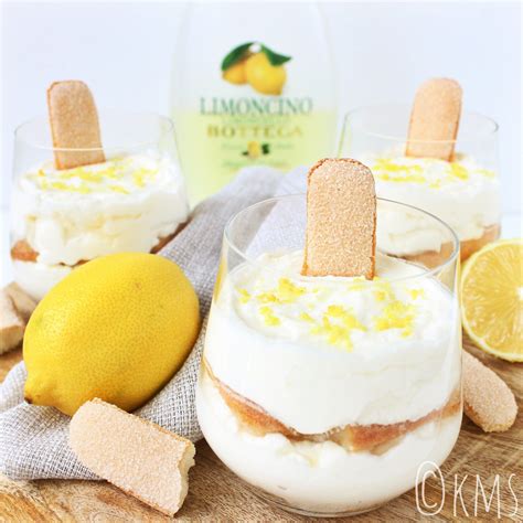 Limoncello tiramisu in glaasjes - Kokkerellen met Suus | Lekker eten, Eten en drinken, Toetjes ...