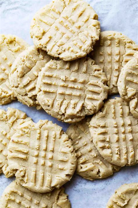 Peanut Butter and Jelly Cracker Cookies - Taste and Tell