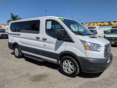 2016 Ford Transit-150 Low Roof 10 Passenger Van Xlt B22663