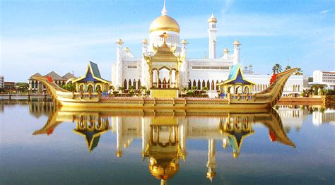 Istana Nurul Iman - the largest palace in the world » Tripfreakz.com