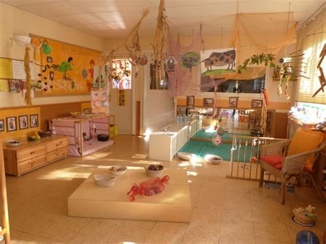 reggio emilia infant classroom | Infant classroom, Toddler classroom, Baby room nursery school