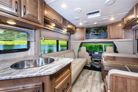 The best small Class C motorhomes available now | Class c motorhomes, Motorhome, How to make bed