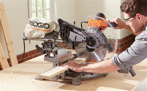 Miter Saw vs Circular Saw: Which is Right For Your Needs? – ToolDizer