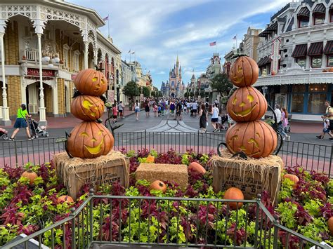 Magic Kingdom Halloween Party 2024 - Eadie Gusella