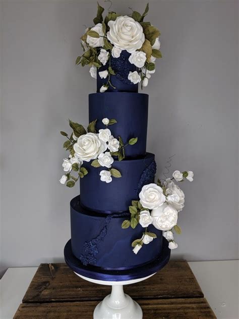 Wedding cake | Wedding cake navy, Navy blue wedding cakes, Simple wedding cake