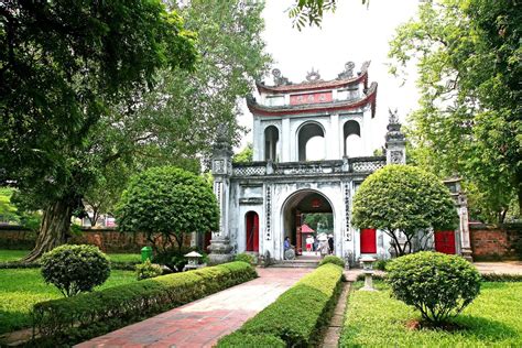 Hanoi Golf and Hanoi Tour Are Combined Well