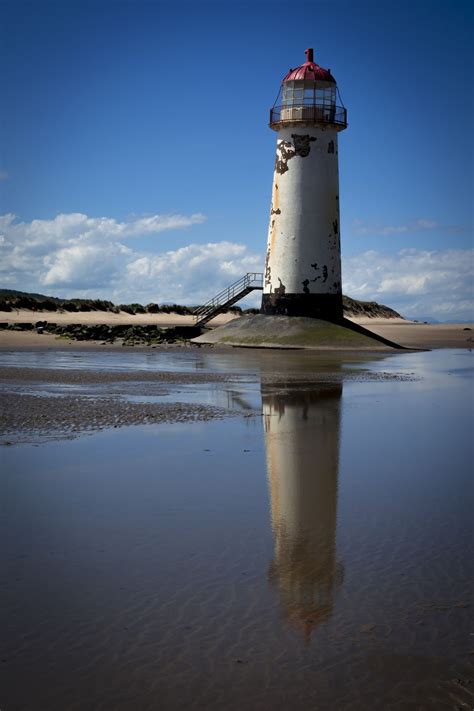 Ayr Lighthouse | Beautiful lighthouse, Lighthouse, Ayr