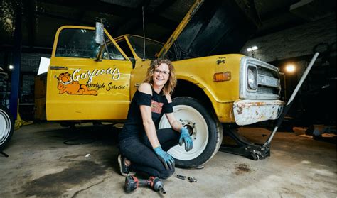 Q&A with Emily Reeves, Host of Flying Sparks Garage | Continental Tire