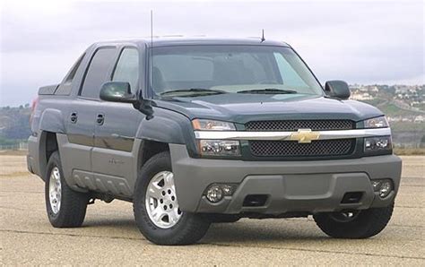 2005 Chevy Avalanche Review & Ratings | Edmunds