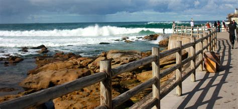 Bronte Beach Surf Photo by Josh Geller | 2:30 pm 16 Jul 2011