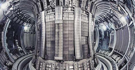 Researchers Have Turned On The "World First" Fusion Reactor That Might Change Humanity Forever ...