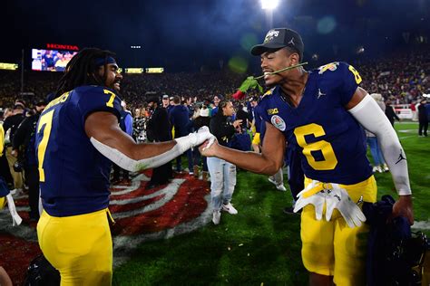 Michigan escapes Alabama in overtime at the Rose Bowl in CFP semifinals | NCAA.com