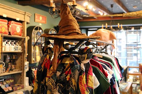 Magic! Harry Potter shop opens on the real Diagon Alley – Shambles in York | YorkMix