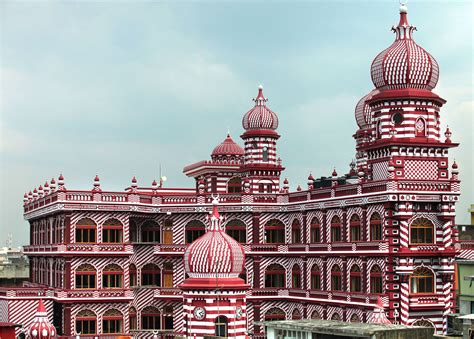 Red Mosque | Attractions in Colombo 11, Colombo