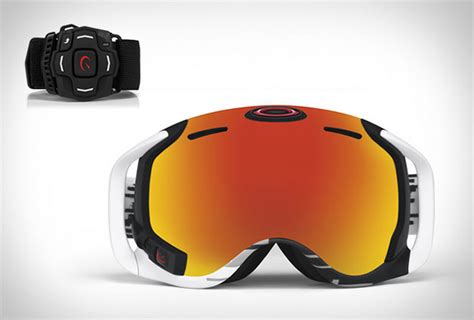 Oakley Partners With Garmin for Next-Gen HUD Goggles | Digital Trends