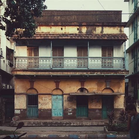 This Insta-Project Celebrates the Beauty of Kolkata's Heritage Buildings