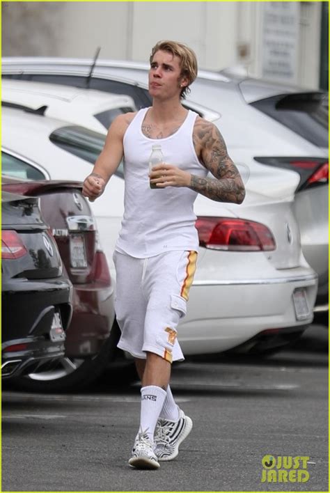 Photo: justin bieber workout buff 04 | Photo 4007110 | Just Jared ...