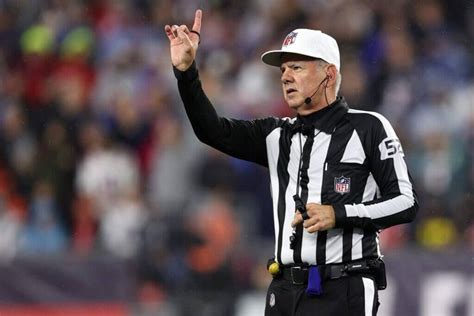 Referee Bill Vinovich to lead Super Bowl LVIII officiating crew: Why it ...