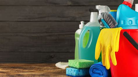 4 Types of Cleaning Agents and When To Use Them