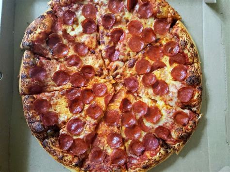 Costco Pizza: Prices, Size, Ordering Pro Tips