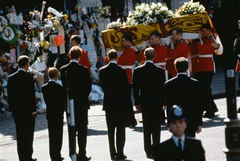 Princess Diana Public Funeral Pictures | POPSUGAR Celebrity Photo 32