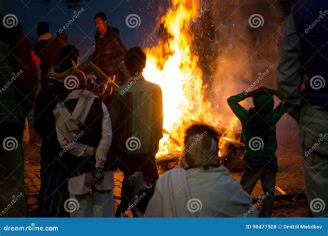 Cremation Ceremony in Manikarnika Ghat on the Ganges River in Varanasi ...