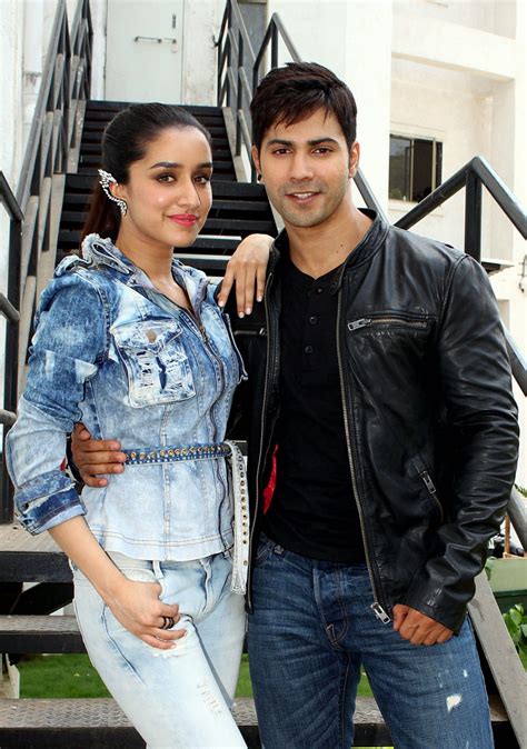 Shraddha Kapoor Rocks Varun Dhawan's Birthday Party - Masala