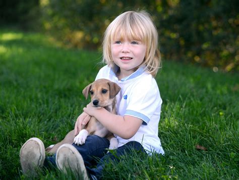 Puppies and children | Blue Cross