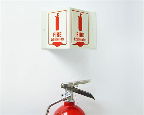 Fire Extinguisher Signs and Labels - MySafetySign.com