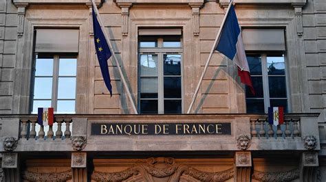 French economy much stronger in Q2: central bank