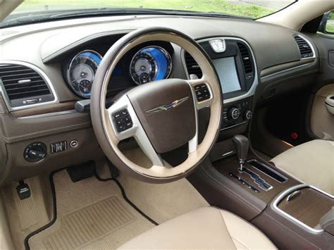 2013 Chrysler 300 Pictures: | U.S. News