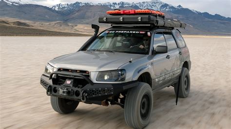 Reviews of 15+ Best Overland Vehicles - Tips, Pics and Specs