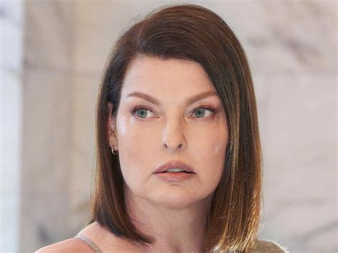 Linda Evangelista Before and After: Find Out All That Has Changed Regarding Her Surgery!