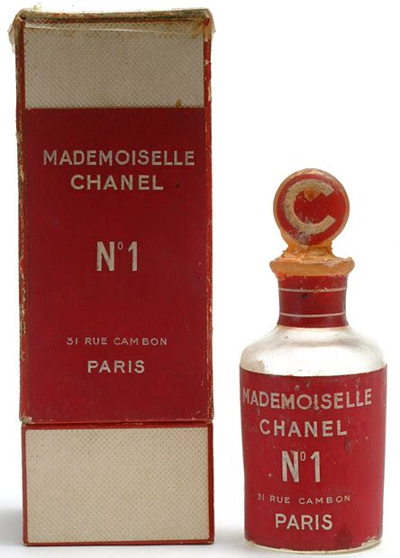 'Mademoiselle Chanel No.1' perfume (1942-1946) was distributed by ...