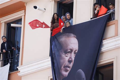 Erdogan’s Monetary Policy Is a Disaster, but Turks Keep Voting for Him