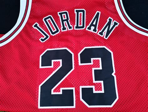 Michael Jordan Signed Chicago Bulls Jersey - Authentic Memorabilia