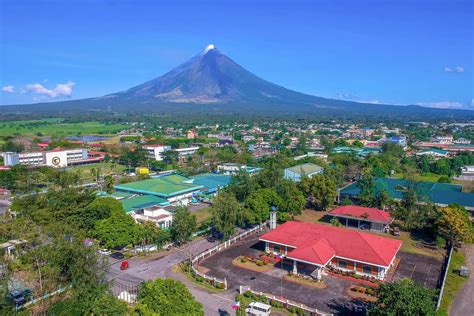 Legazpi City, Philippines : r/CityPorn