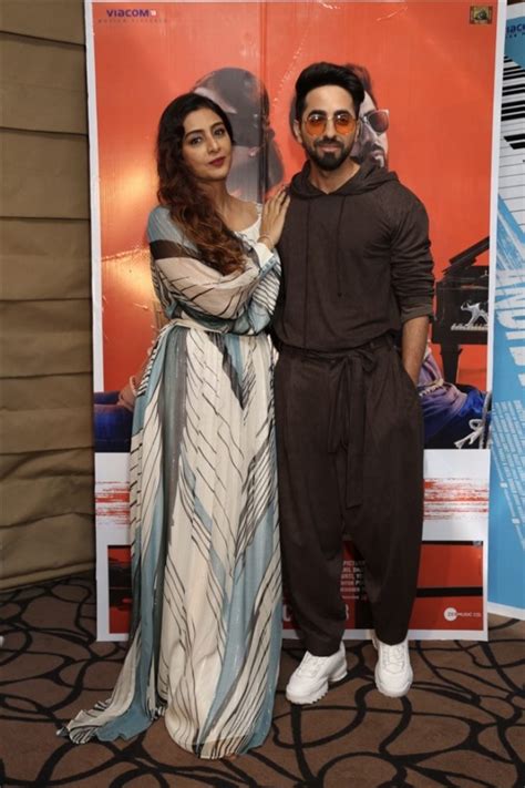 Tabu And Ayushman Khurrana Promote Andhadhun In New Delhi Photos - FilmiBeat