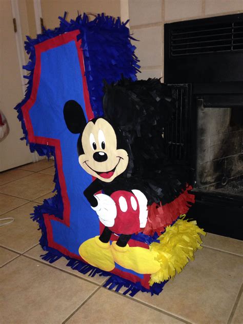 My homemade Mickey Mouse pinata for my son's birthday. Mickey Mouse Pinata, Fiesta Mickey Mouse ...