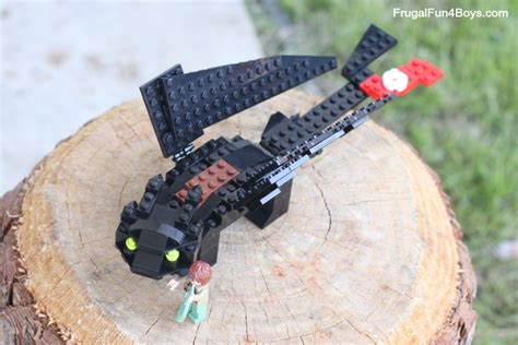 How to Build a LEGO Toothless (Inspired by How to Train Your Dragon) - Frugal Fun For Boys and Girls