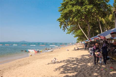 Jomtien Beach holiday accommodation from AU$ 33/night | Stayz