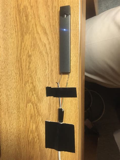 MakeShift Juul Charger Success Shot! : r/juul